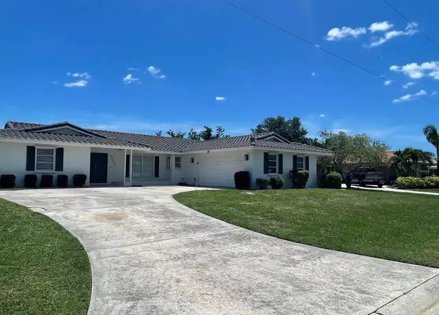 Property at 3364 Espanola Dr, Sarasota, FL, 34239, 3 beds, 2 baths, [object Object]