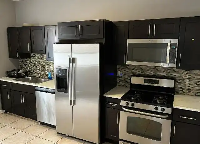 Property at 7556 S Champlain Ave, Chicago, IL, 60619, 2 beds, 1 bath, [object Object]