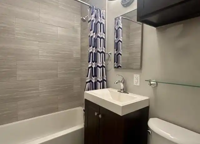 Property at 1336 W Ridgewood Ct, San Antonio, TX, 78201, 2 beds, 1 bath, [object Object]