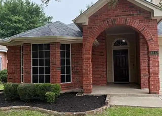 Property at 1813 Quail Hollow Dr, Grapevine, TX, 76051, 3 beds, 2 baths, [object Object]