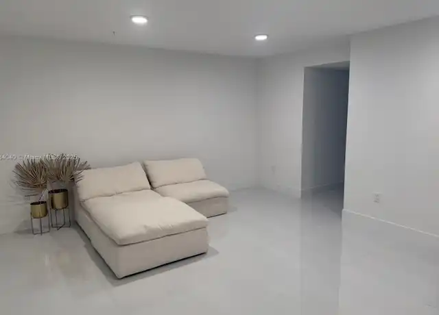 Property at 10950 NW 82nd St #312, Doral, FL, 33178, 2 beds, 2 baths, [object Object]