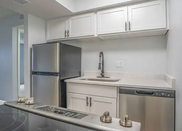 Property at Captiva Club Apartments - 4401 Club Captiva Dr, Tampa, FL, 33615, 1-3 bed, 1-2 bath, [object Object]