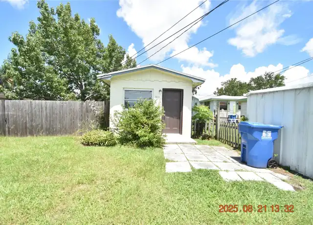 Property at 5124 18th Ave N Unit Back, St. Petersburg, FL, 33710, 0 beds, 1 bath, [object Object]