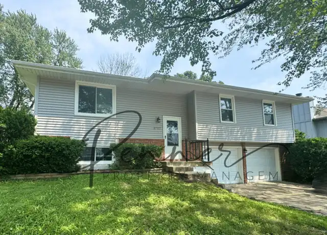 Property at 2707 S Coachman Dr, Independence, MO, 64055, 3 beds, 2 baths, [object Object]