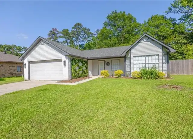 Property at 561 Forest Loop, Mandeville, LA, 70471, 3 beds, 2 baths, [object Object]