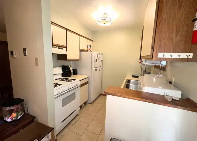 Property at 599 Highland Pl Unit 1, Pittsburgh, PA, 15202, 1 bed, 1 bath, [object Object]