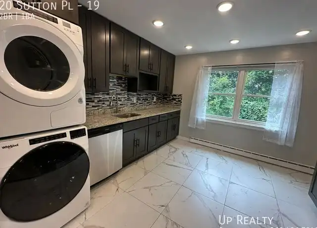 Property at 20 Sutton Pl Unit 19, Groton, CT, 06340, 2 beds, 1 bath, [object Object]