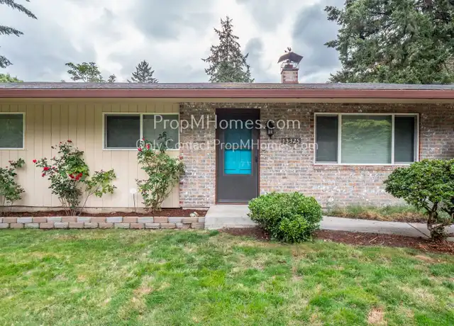 Property at 13325 SE Waldron Dr, Portland, OR, 97222, 3 beds, 2 baths, [object Object]