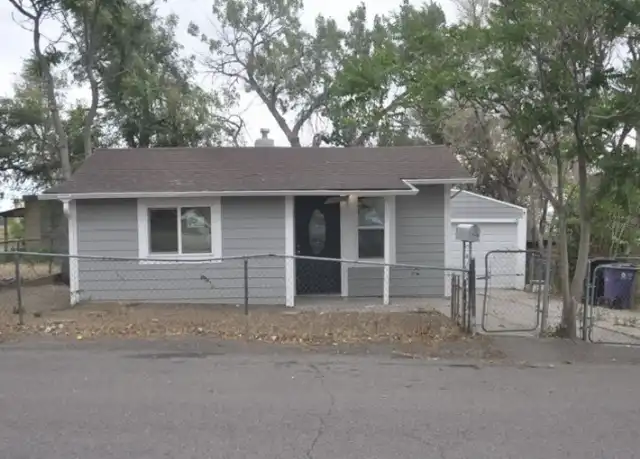 Property at 2809 W Short Pl, Denver, CO, 80204, 4 beds, 2 baths, [object Object]