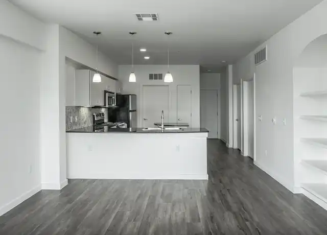 Property at 600 E Riverside Dr, Austin, TX, 78704, 2 beds, 2 baths, [object Object]