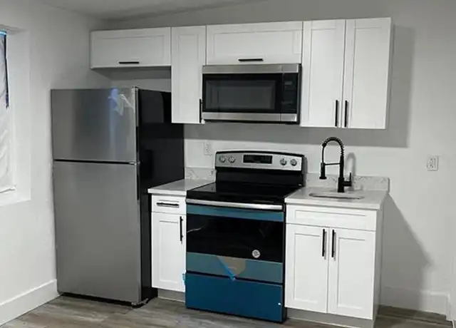 Property at 3904 SW 13th Ct Unit 15, Fort Lauderdale, FL, 33312, 1 bed, 1 bath, [object Object]