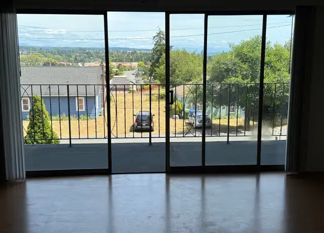 Property at 730 SW Harrier Cir Unit 7, Oak Harbor, WA, 98277, 2 beds, 1.5 baths, [object Object]