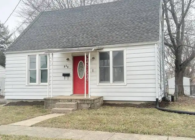 Property at 202 W Boston St, Syracuse, IN, 46567, 2 beds, 1 bath, [object Object]