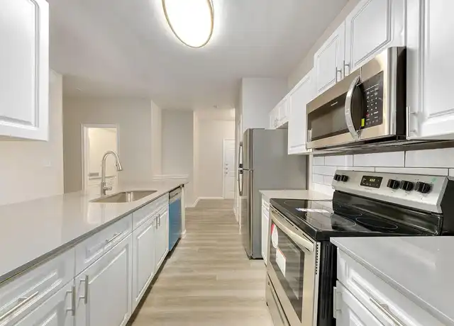 Property at The Chase Apartments - 4343 Rosemeade Pkwy, Dallas, TX, 75287, 1-2 bed, 1 bath, [object Object]