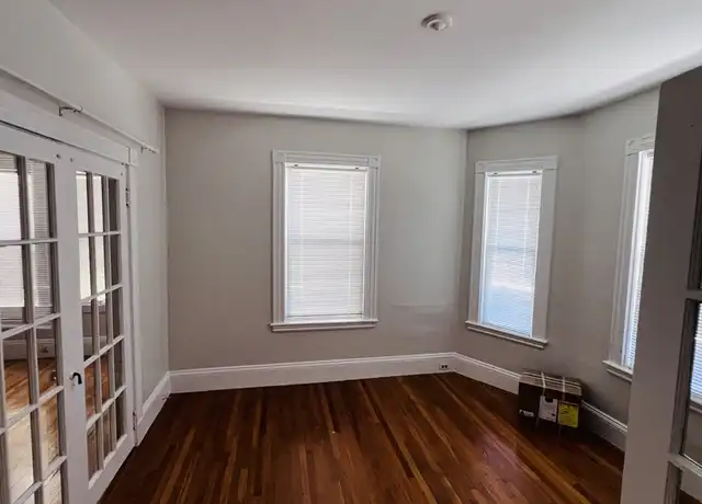 Property at 35 Kingston St Unit 1, Somerville, MA, 02144, 2 beds, 1 bath, [object Object]