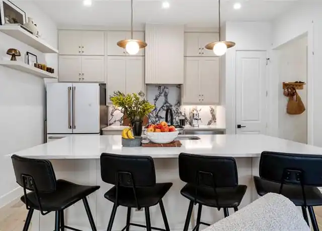 Property at 130 Garden Ct W, Arlington, TX, 76013, 3 beds, 2.5 baths, [object Object]