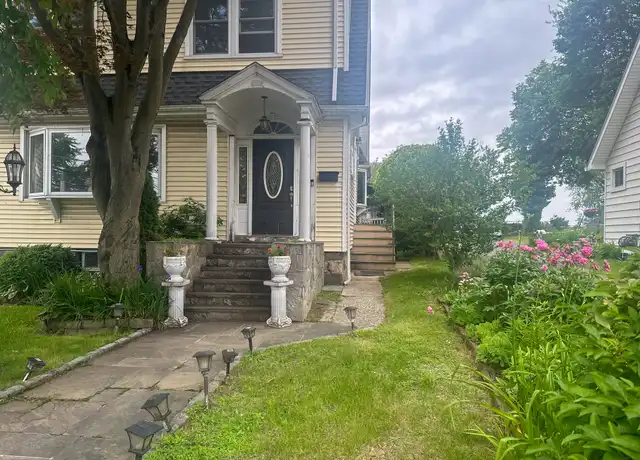 Property at 1152 Shippan Ave Unit 2, Stamford, CT, 06902, 2 beds, 3 baths, [object Object]