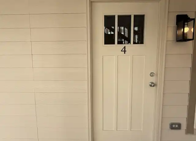 Property at 6708 Avenue I Unit 4, Houston, TX, 77011, 1 bed, 1 bath, [object Object]