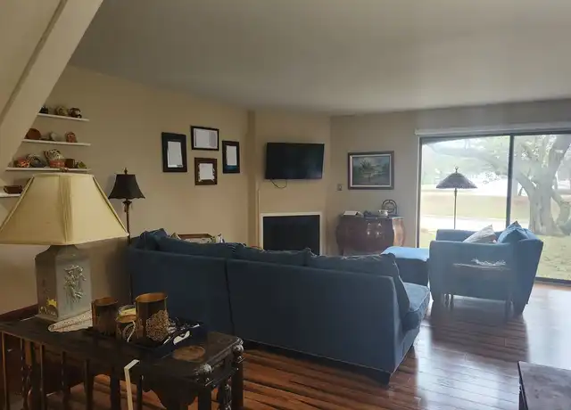 Property at 1129 Kirts Blvd Unit D, Troy, MI, 48084, 2 beds, 1.5 baths, [object Object]