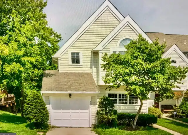 Property at 8591 Harvest View Ct, Ellicott City, MD, 21043, 3 beds, 2.5 baths, [object Object]