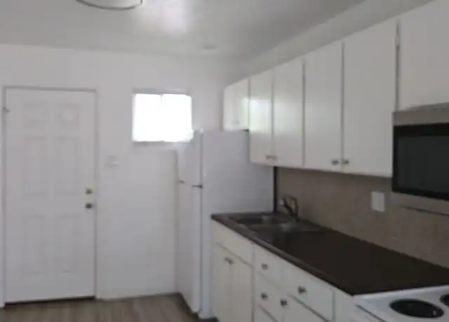 Property at 9404 Candelaria Rd NE, Albuquerque, NM, 87112, 2 beds, 1 bath, [object Object]