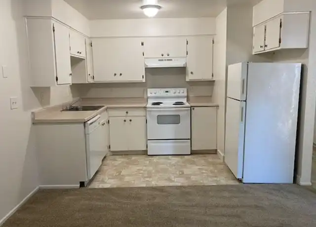 Property at 3700 E Fourth Plain Blvd, Vancouver, WA, 98661, 2 beds, 1 bath, [object Object]