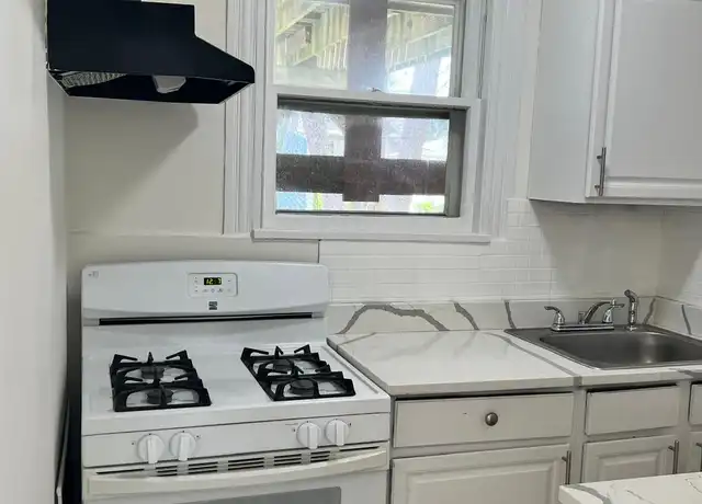 Property at 74 Fern St Unit 1, Naugatuck, CT, 06770, 3 beds, 1 bath, [object Object]