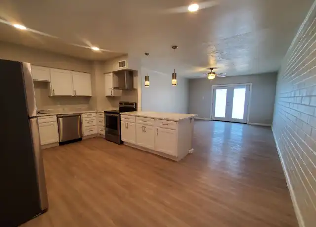 Property at 315 W 10th Pl Unit 12, Mesa, AZ, 85201, 1 bed, 1 bath, [object Object]