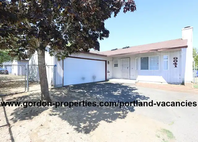 Property at 9641 SE Schiller St, Portland, OR, 97266, 3 beds, 2 baths, [object Object]