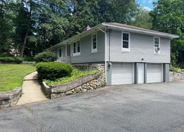 Photo of 13 S Shore Rd, Salem, NH 03079