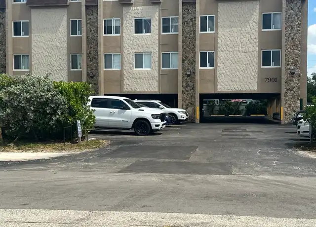 Property at 7901 Johnson St Unit 2, Pembroke Pines, FL, 33024, 2 beds, 1 bath, [object Object]