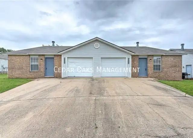 Property at 4361 W Thrasher Dr, Fayetteville, AR, 72704, 3 beds, 2 baths, [object Object]