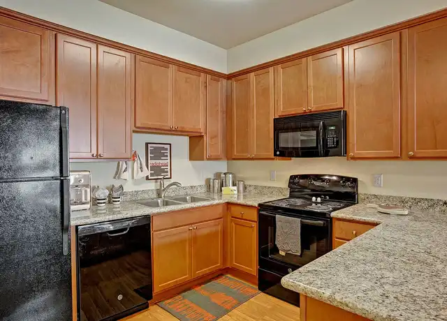 Property at Riverside 9 - 895 Riverside Dr, Wenatchee, WA, 98801, 2 beds, 1-2.5 bath, [object Object]