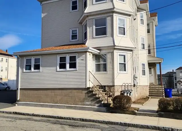 Property at 146 Middlesex St Unit 3, Fall River, MA, 02723, 3 beds, 1 bath, [object Object]