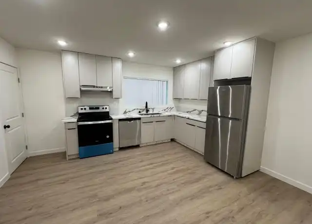Property at 1224 N Formosa Ave Unit 1224-13, West Hollywood, CA, 90046, 2 beds, 1 bath, [object Object]