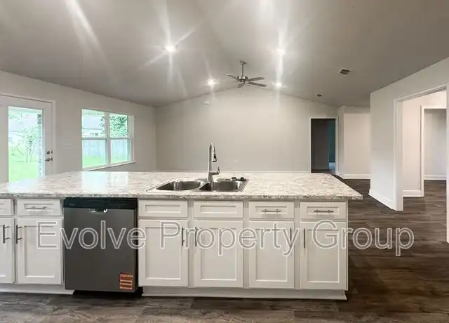 Property at 31 Westridge Ln, Palm Coast, FL, 32164, 4 beds, 3 baths, [object Object]