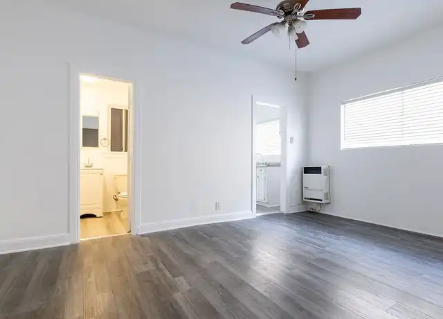 Property at Charming and Affordable Studios - 985 S Oxford Ave, Los Angeles, CA, 90006, 0 beds, 1 bath, [object Object]