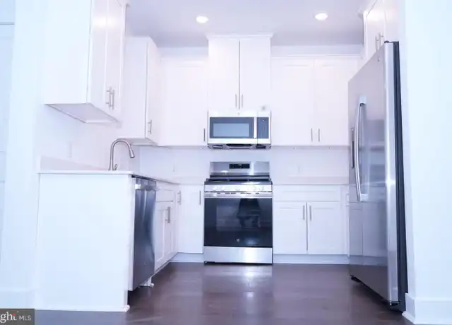 Property at 120 Stoutsburg Blvd, Hopewell Township, NJ, 08534, 2 beds, 2 baths, [object Object]