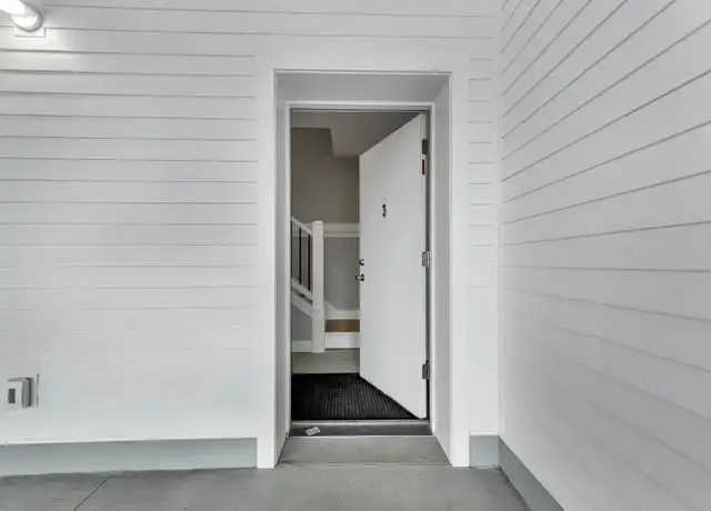 Property at 65 Main St Unit 3, Ashland, NH, 03217, 2 beds, 1.5 baths, [object Object]