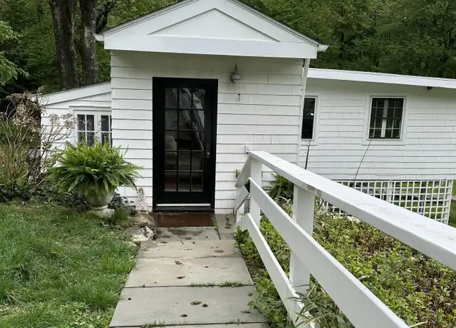 Property at 999 Lake Ave, Greenwich, CT, 06831, 1 bed, 1 bath, [object Object]