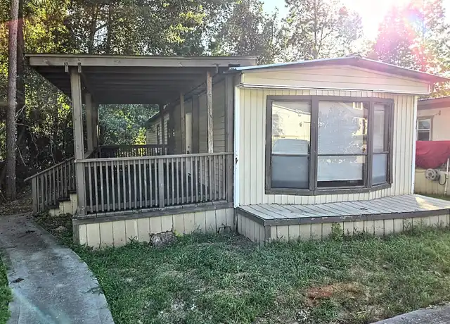 Property at 858 Queenswood, Montgomery, TX, 77316, 2 beds, 1 bath, [object Object]
