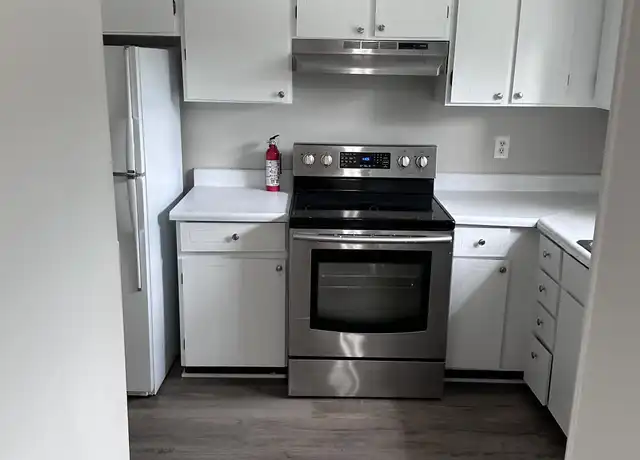 Property at 185 Eaglewood Way Unit 1, Athens, GA, 30606, 3 beds, 2.5 baths, [object Object]