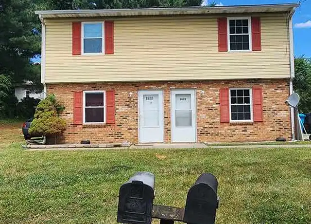Property at 1620 Lawrence Ave SE Unit 1620, Roanoke, VA, 24013, 2 beds, 1 bath, [object Object]
