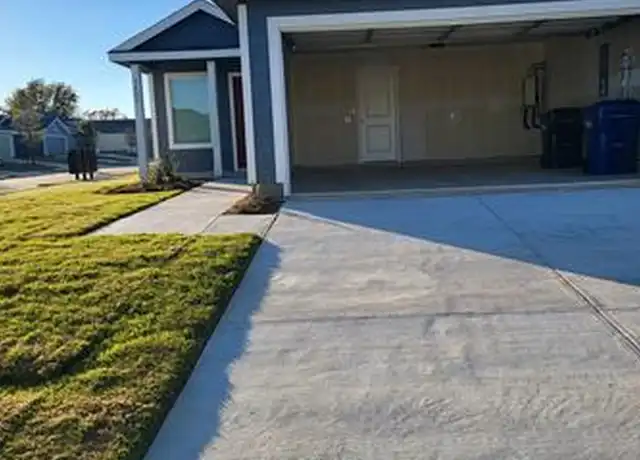 Property at 9001 Red Fox Trl, McKinney, TX, 75071, 3 beds, 2 baths, [object Object]