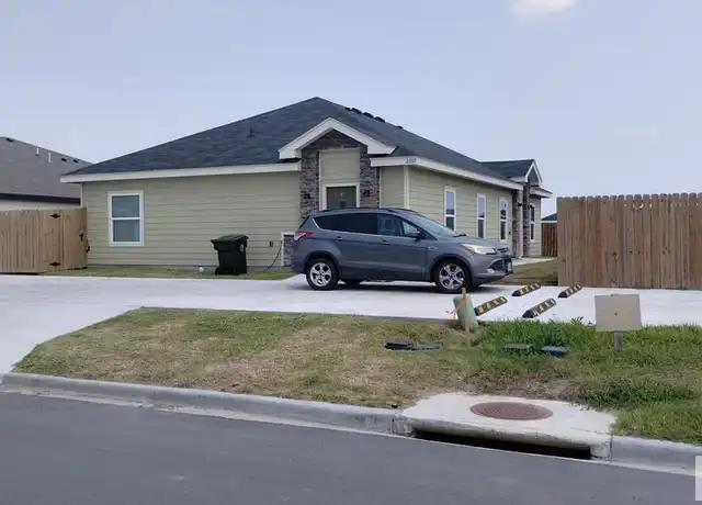 Property at 2332 S Valley Cir Unit A, La Feria, TX, 78559, 2 beds, 2 baths, [object Object]