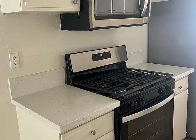 Property at Santa Monica Shores - 1011 4th St, Santa Monica, CA, 90403, 2 beds, 2 baths, [object Object]