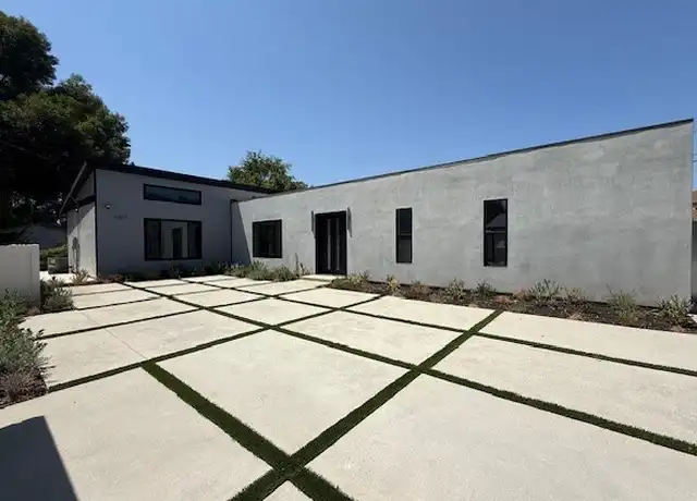 Property at 19525 Cantara St, Northridge, CA, 91324, 4 beds, 4 baths, [object Object]