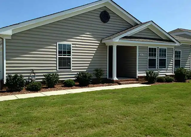 Property at 2501 Queens Point Dr, Suffolk, VA, 23434, 4 beds, 2 baths, [object Object]