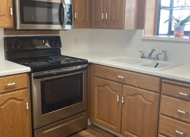 Property at 128 W Marquette Dr, Midvale, UT, 84047, 6 beds, 3 baths, [object Object]