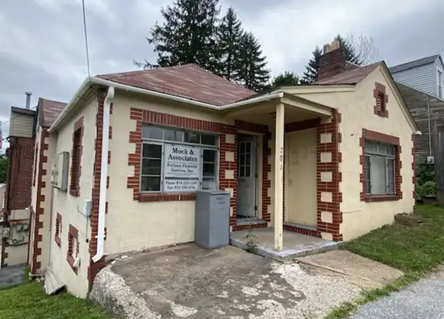 Property at 701 Demuth St, Johnstown, PA, 15904, 2 beds, 1 bath, [object Object]